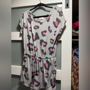 Stylish Romper with Pink and Gray Leopard Print